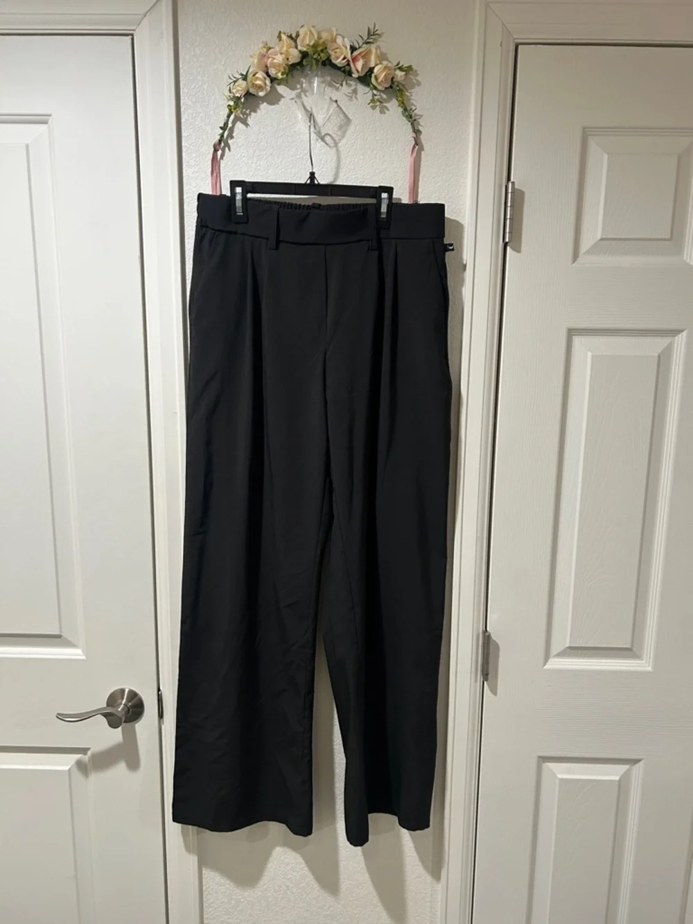 Jessica Simpson Melba Pant - Picture 2 of 6